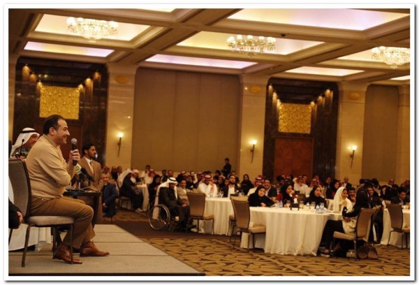 السفير السعودي بالأردن يلتقي بطلبة المملكة