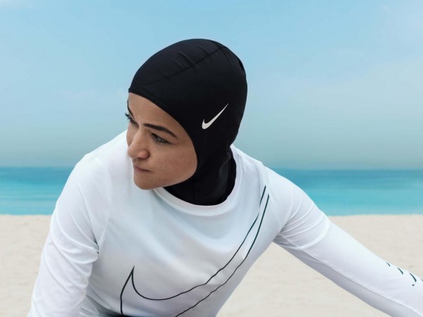 أول حجاب رياضي