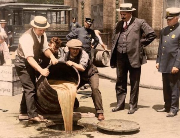 ما حظرته أمريكا عام 1920