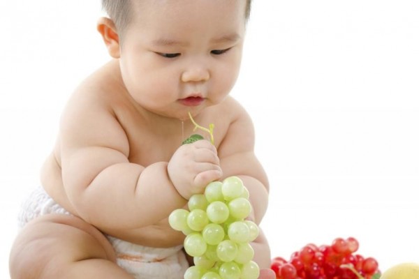 العنب يهدد صحة الطفل