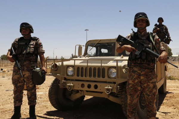 الجيش الأردني يقتل شخصين حاولا تهريب مخدرات من سوريا