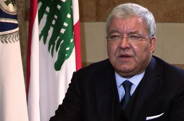 المشنوق يبشّر اللبنانيين.. و"الوضع تحت السيطرة"