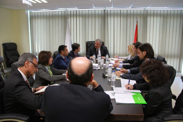 الوزير غنيم يترأس الاجتماع الثاني للجنة التحضيرية لمؤتمر المانحين
