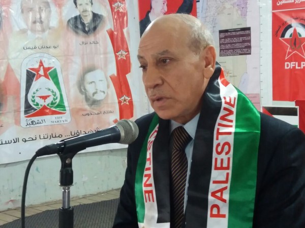 الديمقراطية في صور تنظيم مهرجانا سياسيا بمناسبة يوم الارض