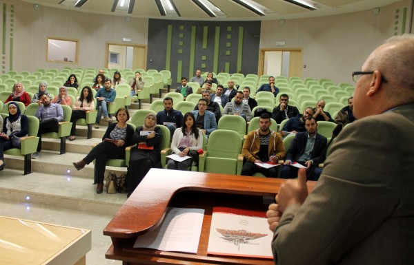 الجامعة العربية الأمريكية تعقد لقاءً ارشادياً لطلبة إدارة الأعمال