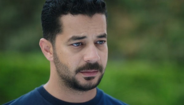 بوسي لشريف سلامة: "أنت أساساً راجل مش تمام"