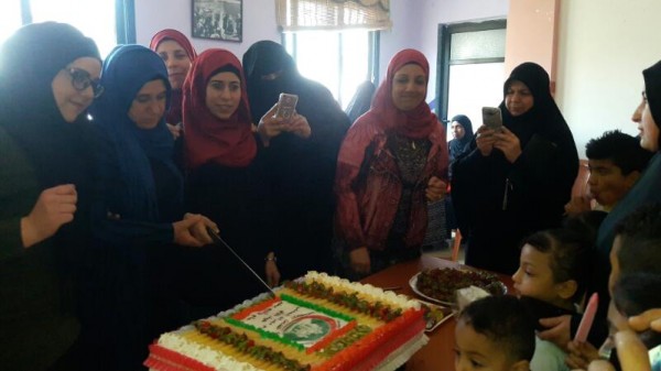 مركز التضامن الاجتماعي "نواة" يحتفل بيوم المرأة وعيد الأم