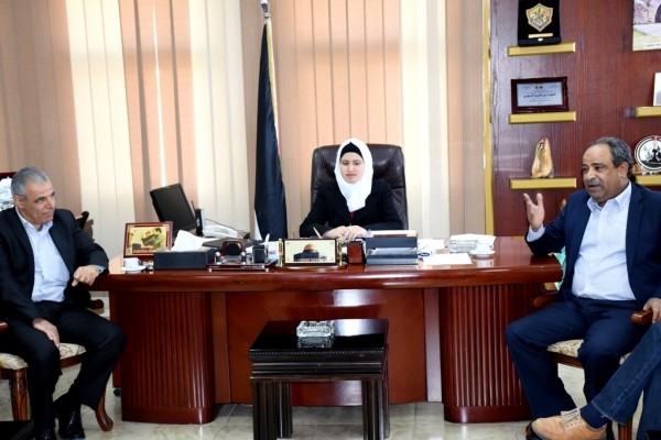 الطالبة "اعتدال ناجي" تتسلم مهام محافظ سلفيت