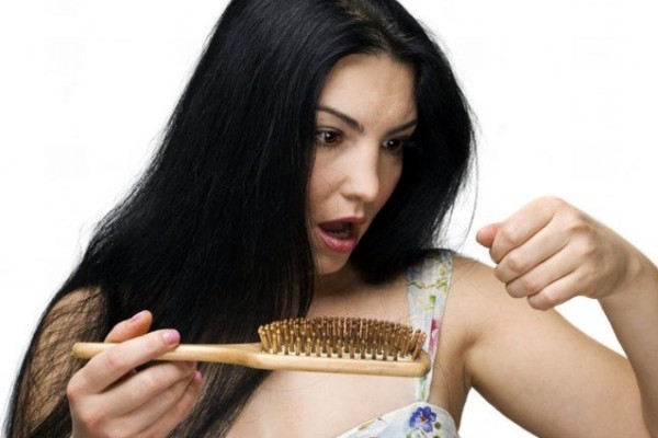قطرة واحدة من هذا الزيت توقف تساقط شعرك