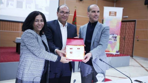 بيت الصحافة يكرم الإعلامية "فاطمة التواتي"