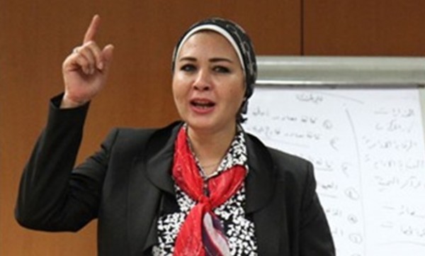 برلمانية مصرية تُعد قانوناً لإخصاء المتحرش