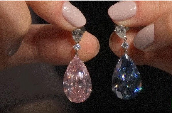 دار "سوثبيس" تعرض أقراطا نادرة لا مثيل لها