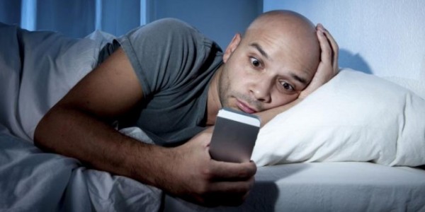 بالفيديو: مشاهدة الأفلام الإباحية تطرد الملائكة من المنزل