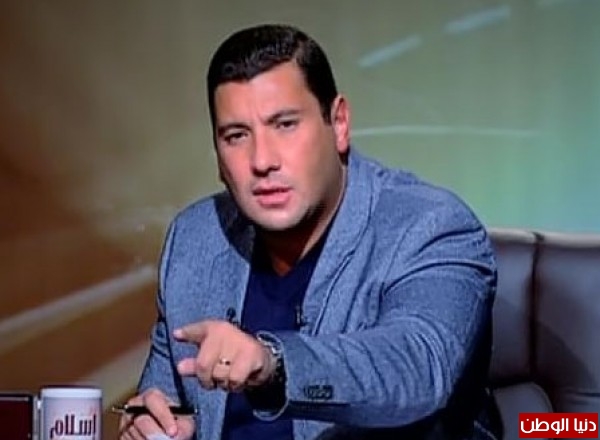 بالفيديو.. متصل يسب إسلام بحيرى.. الجندى: بنحفظ للناس مقاماتهم