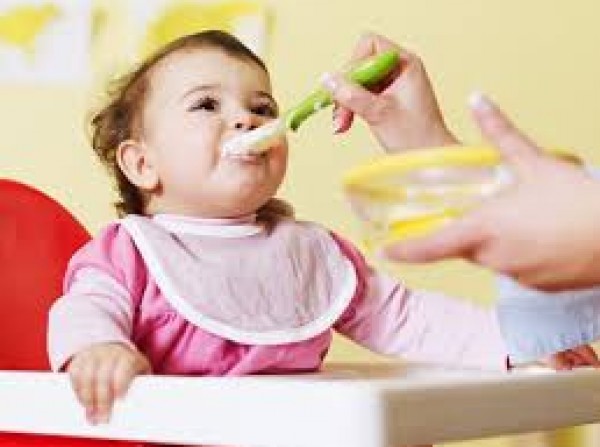 أطعمة تقوي مناعة طفلك