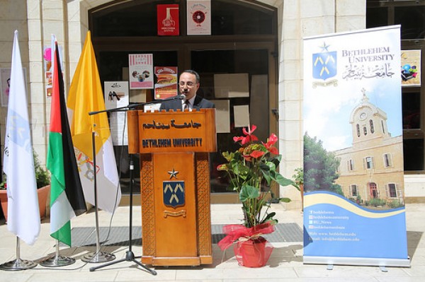 جامعة بيت لحم تفتتح معرض إدارة الاعمال التعليمي السنوي