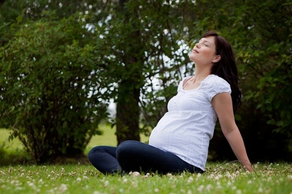 نصائح للتخلص من مشكلات البشرة والشعر خلال الحمل