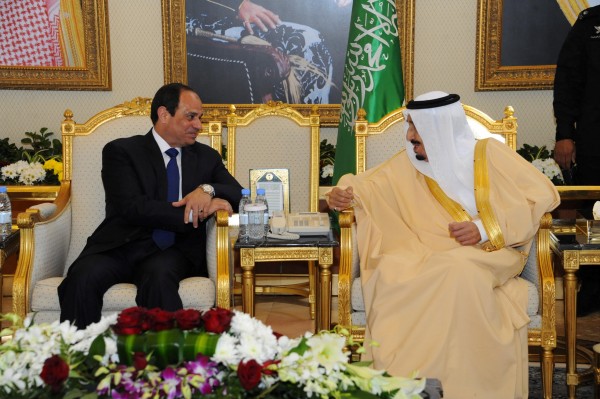 مكافحة الإرهاب ضمن مباحثات العاهل السعودي والرئيس المصري