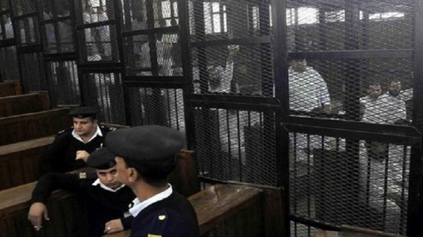 الحكم بإعدام 20 مصريًا في قضية "مذبحة الكرداسة"