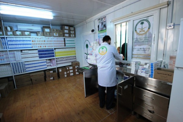 صيدلية العيادات التخصصية السعودية تصرف 2212 وصفة طبية