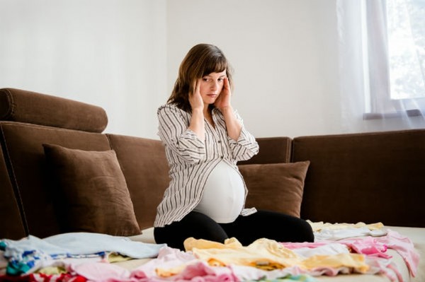 ما مخاطر العصبية على الحمل؟