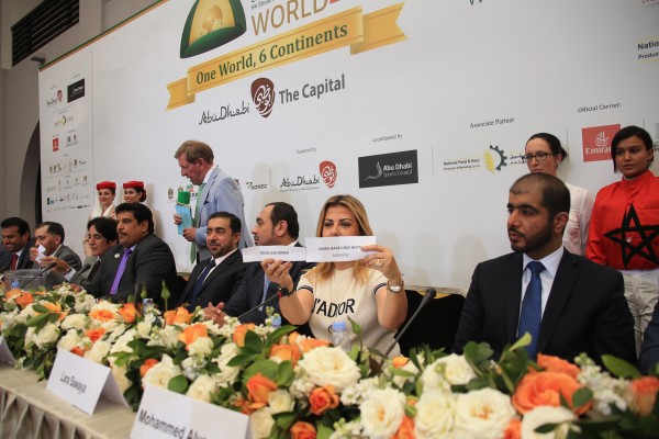 انطلاق المؤتمر العالمي الثامن لخيول السباق العربية الأصيلة بمراكش
