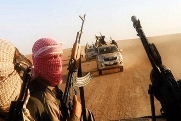 مصرع 10 من عائلة الترابين خلال اشتباكات مع تنظيم الدولة