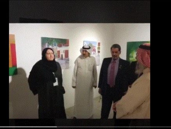 الجالية الفلسطينية تزور معرض تسامي للرسم في جدة