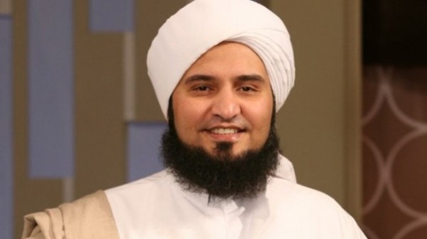 الجفري يبكي بسبب أغنية أم كلثوم