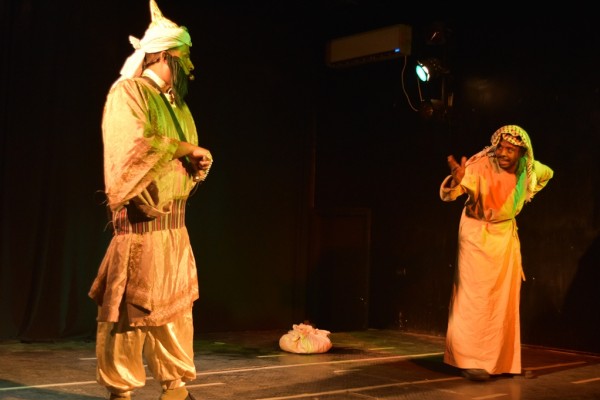 مركز يافا يقدم عرضاً مسرحياً "بين مفتاحين" بمناسبة ذكرى النكبة