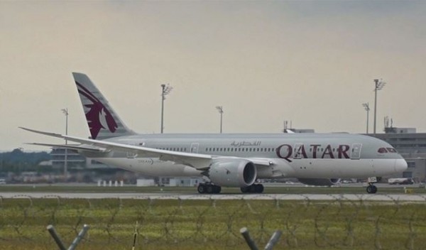 طائرة قطرية تهبط اضطراريا في سريلانكا