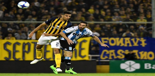 إيقاف مباراة في الدوري الأرجنتيني بعد إلقاء دمى في الملعب