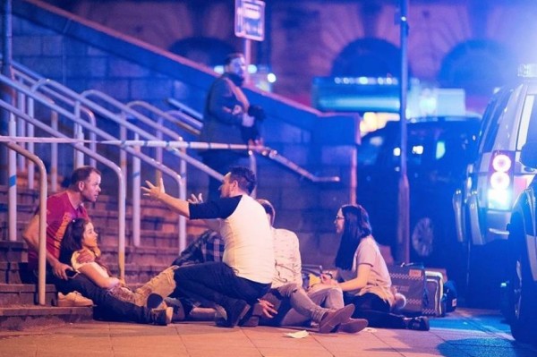 22 قتيلاً في انفجار وقع بمدينة مانشستر البريطانية