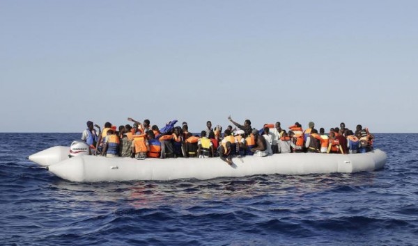 مصرع 7 مهاجرين قبال سواحل ليبيا وإنقاذ 77 أخرون
