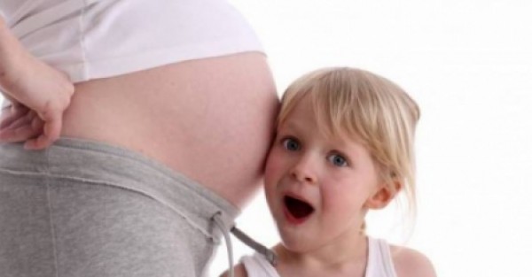 7 أسباب ستقنعك بإنجاب الطفل الثالث ..تعرفي عليها !