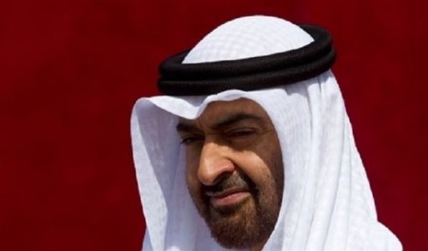 ولي عهد أبو ظبي يحمل ملفي قطر واليمن إلى الرياض