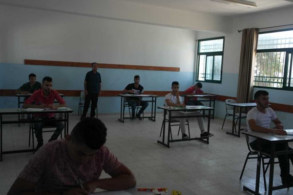 طلبة محافظة سلفيت يتوجهون لتأدية امتحان الثانوية العامة(الانجاز)