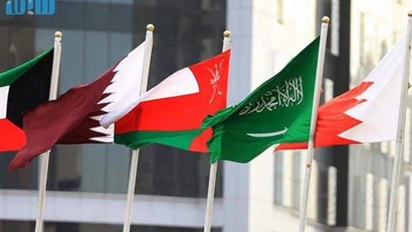 وزير قطري: سندافع عن اقتصادنا ومن يفرض عقوبات علينا سيخسر