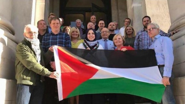 التضامن الإيرلندي الفلسطيني ينظم مسيرة بمناسبة نكبة 67