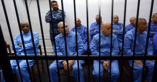 الوفاق الليبية تنفي إطلاق سراح رموز نظام القذافي