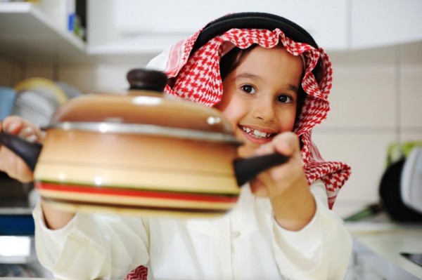 علّمي أبناءك في رمضان .. الصيام والقيام والطاعة