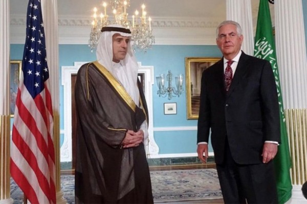 وزير الخارجية الأمريكي يطالب السعودية بتخفيف الحصار عن قطر