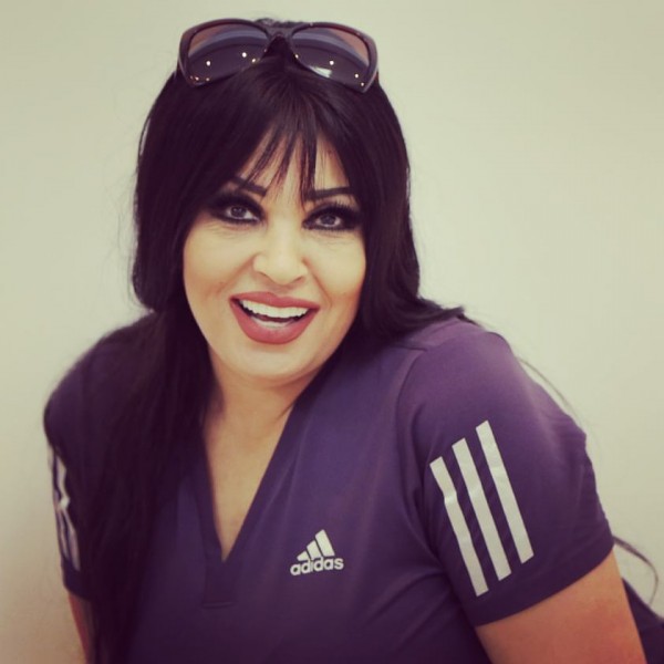 فيفي عبده تُرسل رسالة للطفلة فريدة من الحرم المكي!