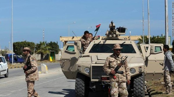 بعد مقتل جنديين..الجيش الليبي يحكم الخناق على مسلحين في بنغازي