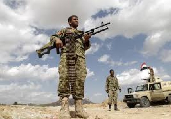 الجيش اليمني: مقتل 13 من الحوثيين في غارات جوية للتحالف