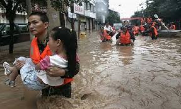 بسبب الأمطار الغزيرة.. مقتل 28 شخصاً وفقد آخرين بالصين