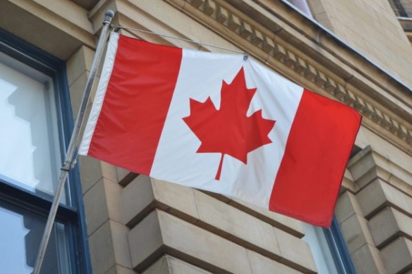 البنك المركزي الكندي يرفع معدل الفائدة بنسبة 0.25 %