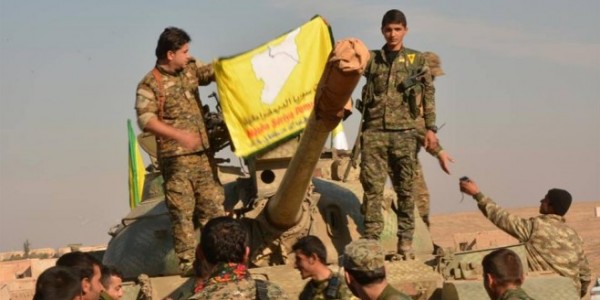 قوات سوريا الديمقراطية تتقدم في حي جديد بمدينة الرقة