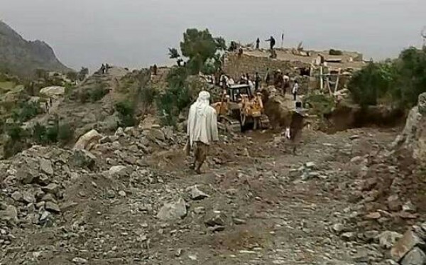 يمني يهزم الحوثيين ويكسر حصارهم