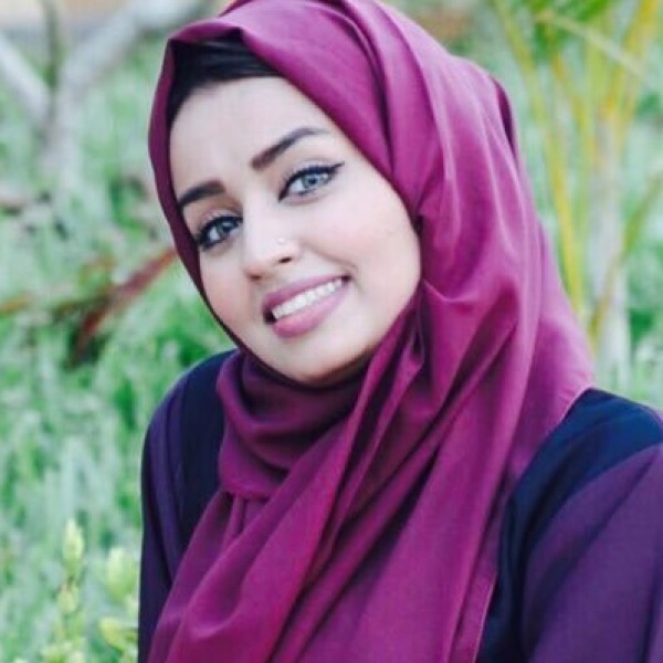 إعلامية سعودية تقاضي جمهورها بعد "قذفها"!